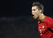 Португалия - Нидерланды на чемпионате по футболу Евро 2012, 17 июня 2012 (84xHQ) 637c8e201605625