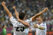 Германия - Нидерланды - на чемпионате по футболу Евро 2012, 9 июня 2012 (179xHQ) Fc9763201654045